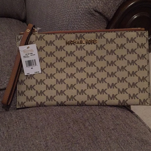 michael kors large zip clutch
